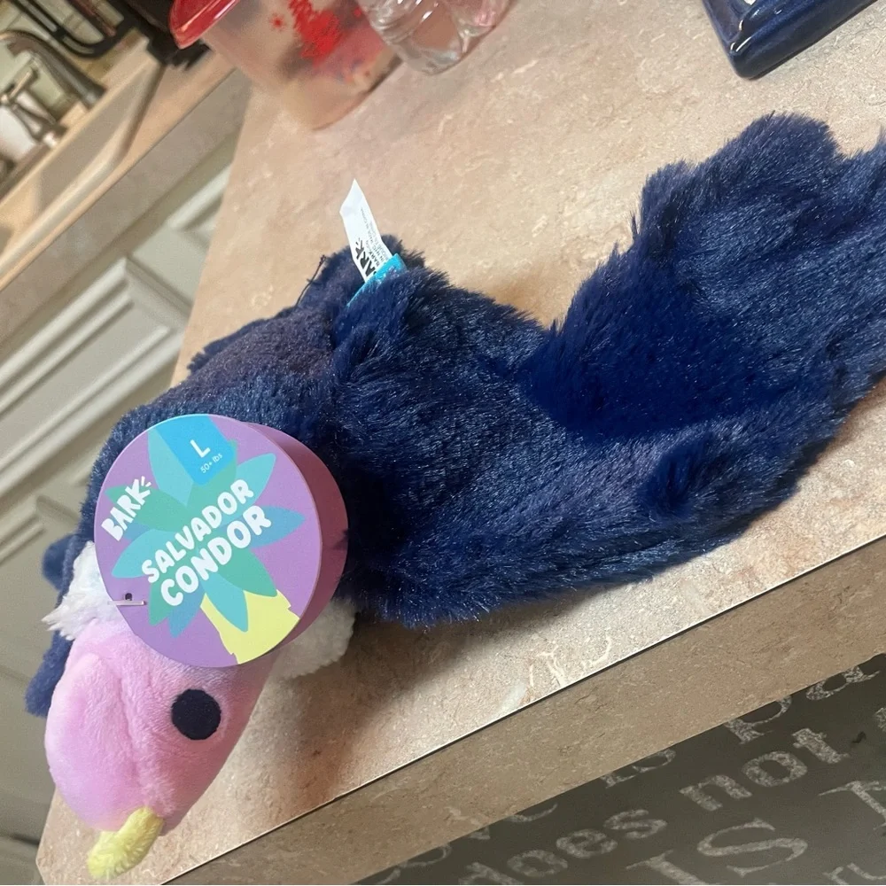 BarkBox Super Chewer Walkies in the Andes! Salvador Condor, size Large
